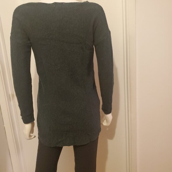 Greenish/Black Old Navy Sweater - Picture 2 of 2